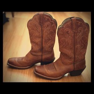 Classic Texas boots! Almost brand NEW.